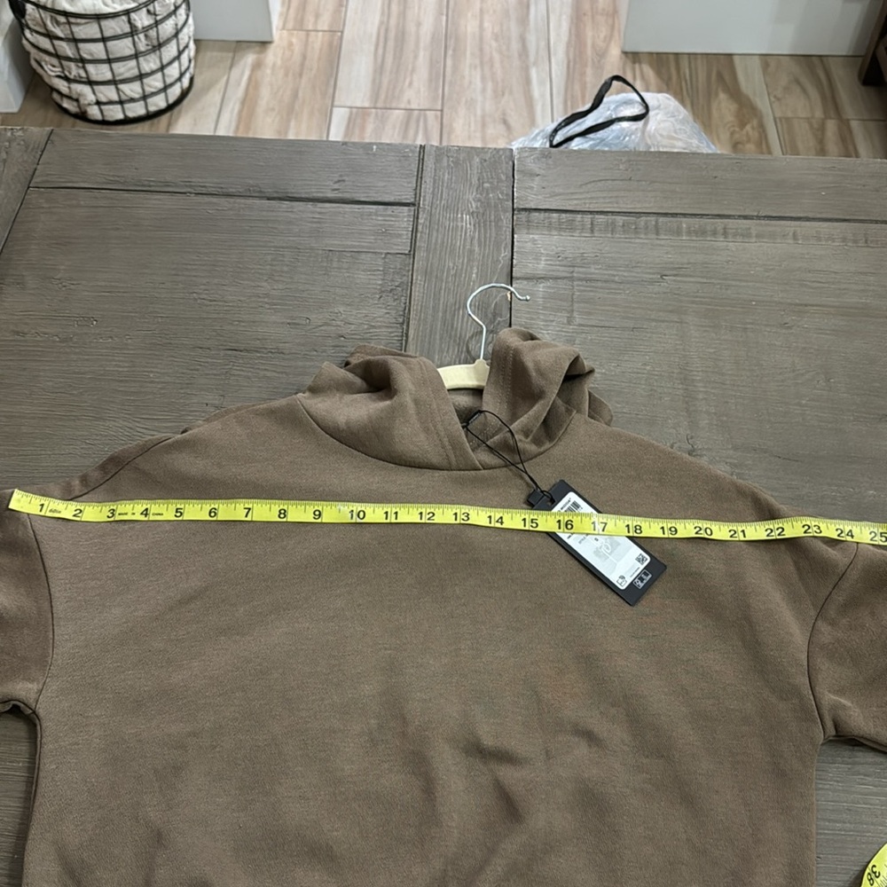 NWT Vero Moda Cropped Hoodie - Picture 5 of 6